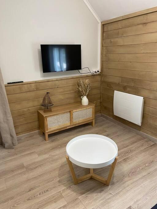 Le Nid Du Cygne Apartamento Houlle Exterior foto